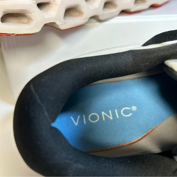 On Cloud Cloudstratus 3 Running Sneaker Women’s 10 Undyed White/Sand Orange - Picture 14 of 16